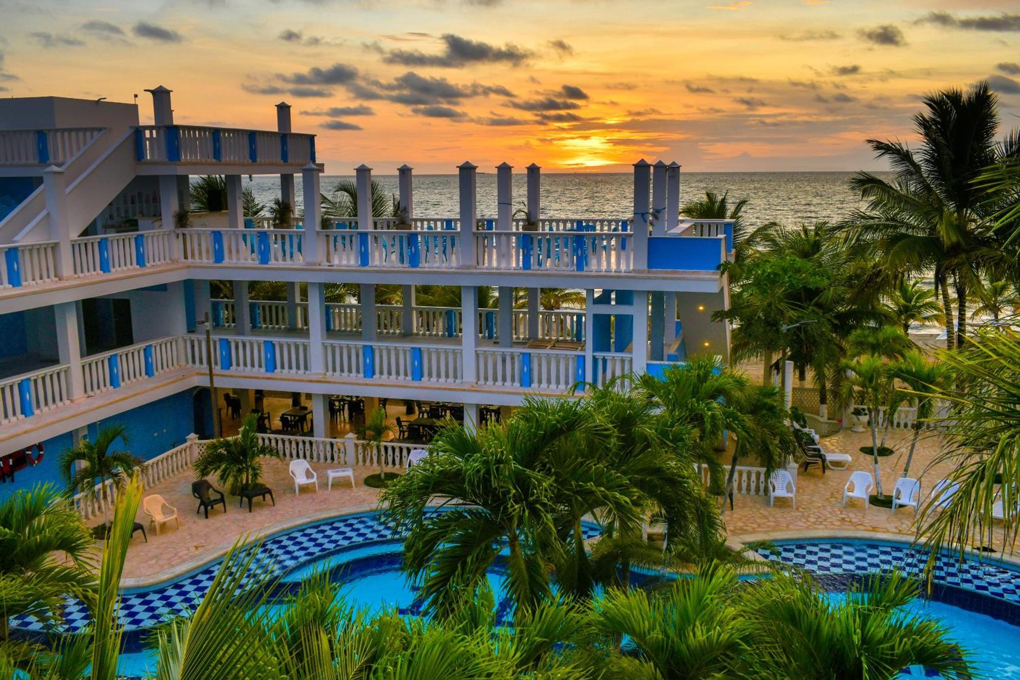 Hotel Isla Magica Coveñas 外观 照片