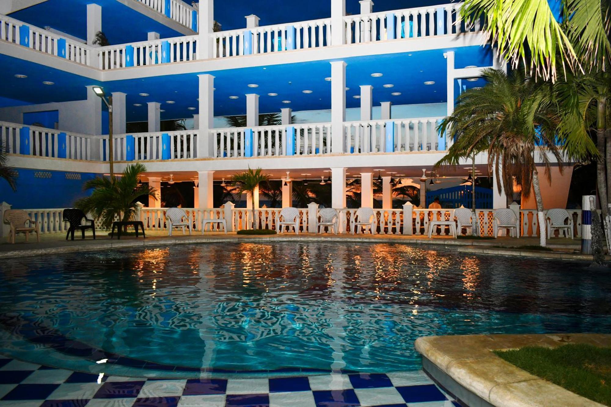 Hotel Isla Magica Coveñas 外观 照片