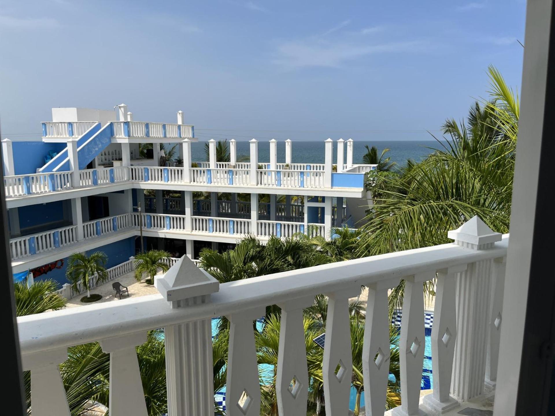 Hotel Isla Magica Coveñas 外观 照片