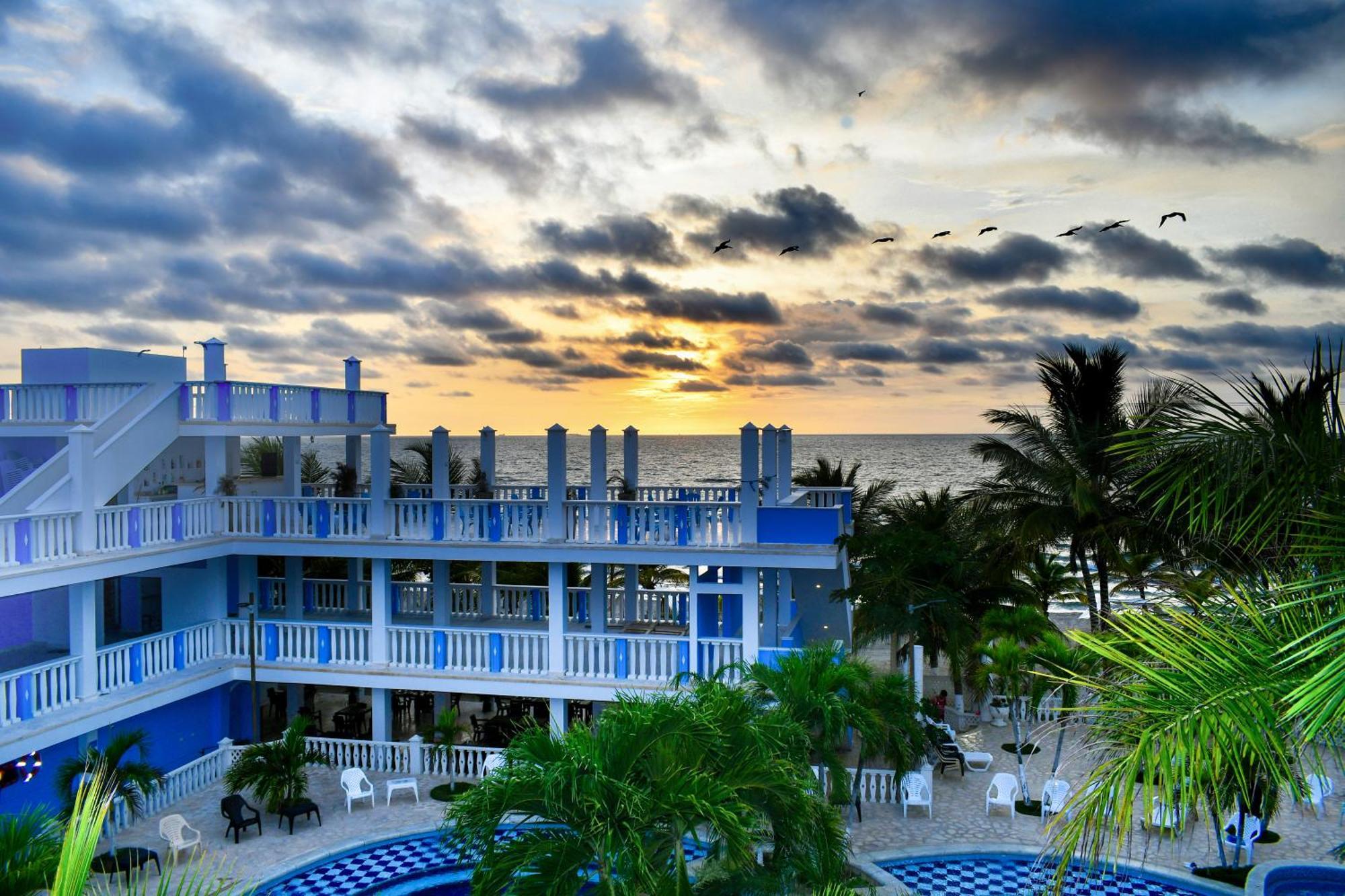 Hotel Isla Magica Coveñas 外观 照片