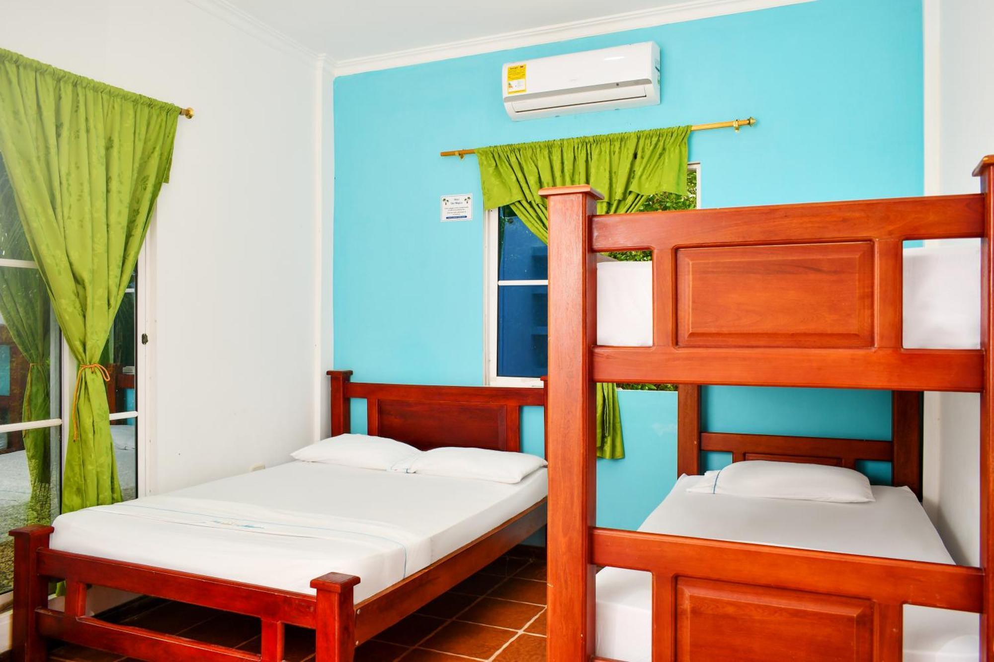 Hotel Isla Magica Coveñas 外观 照片