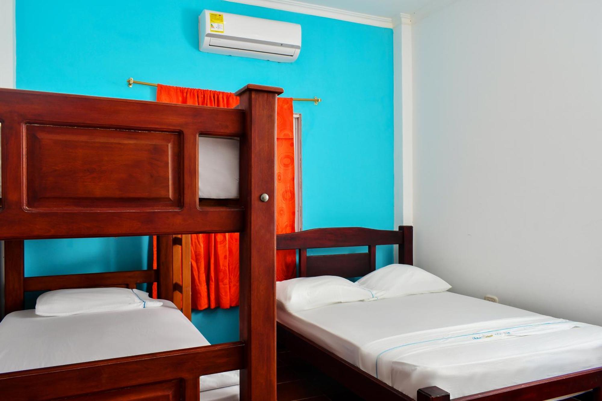 Hotel Isla Magica Coveñas 外观 照片