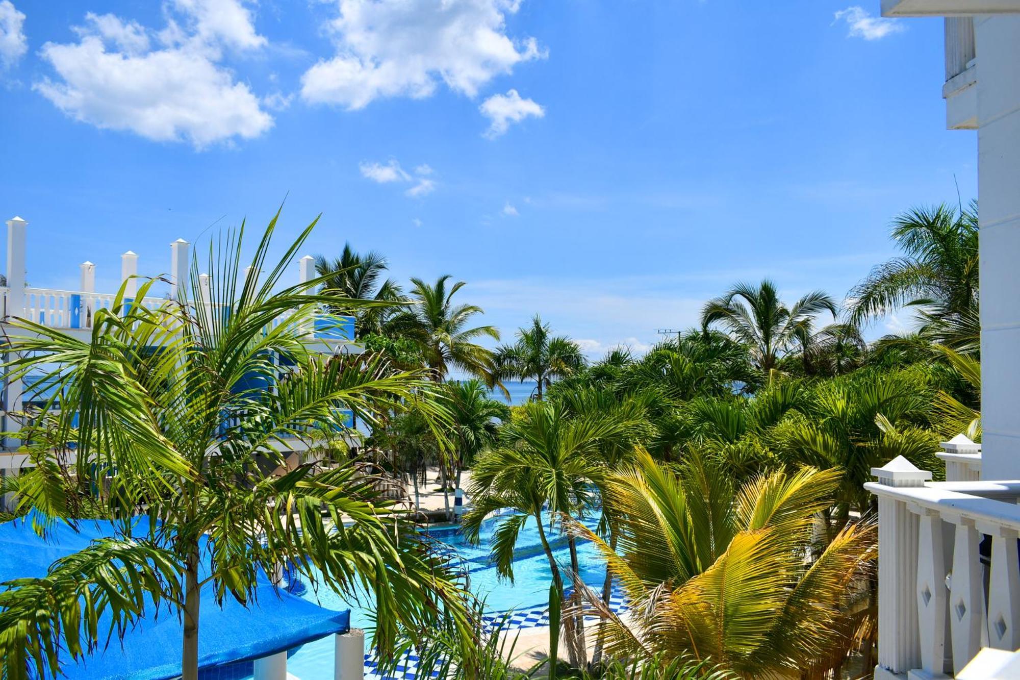 Hotel Isla Magica Coveñas 外观 照片