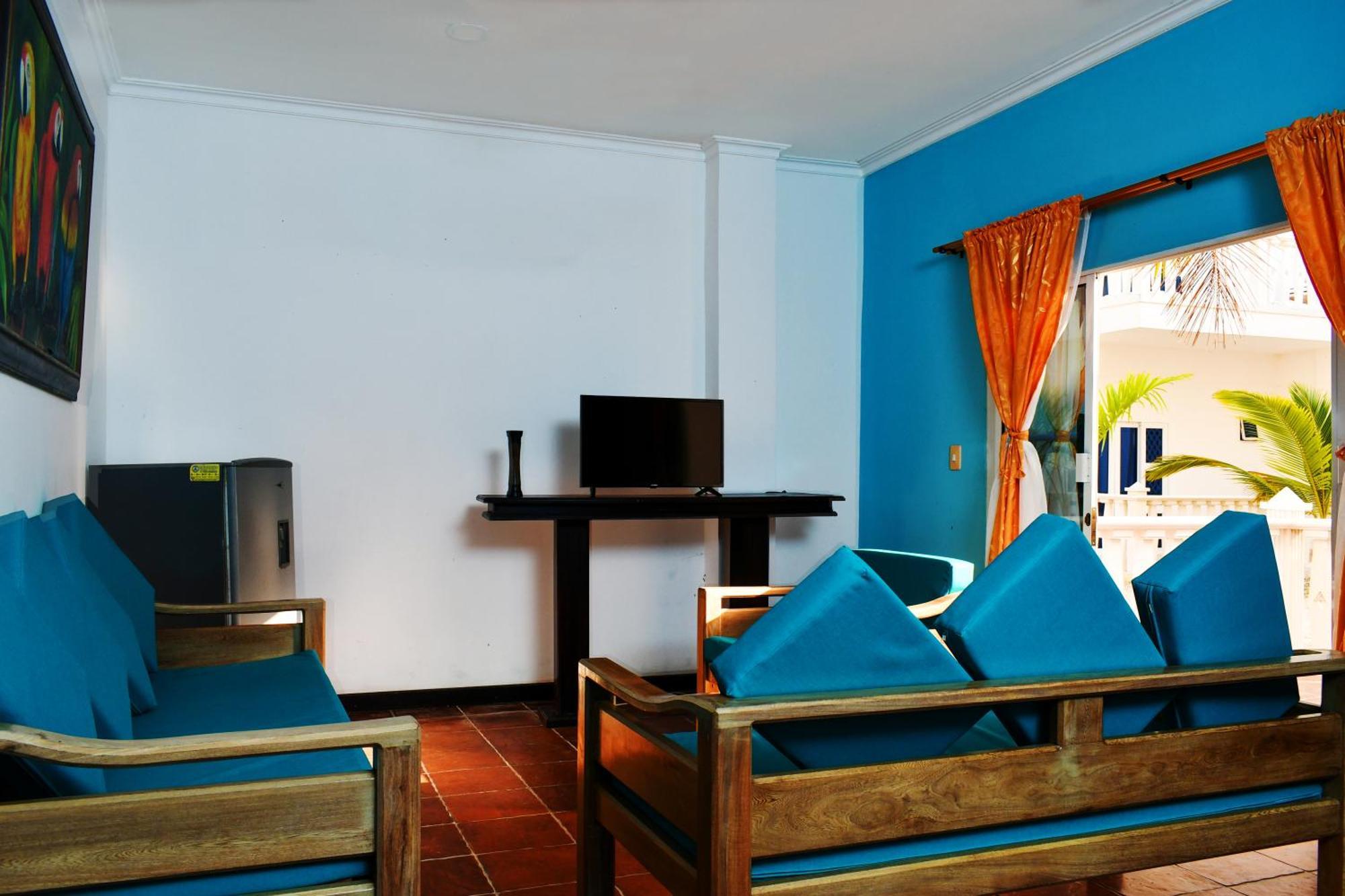 Hotel Isla Magica Coveñas 外观 照片